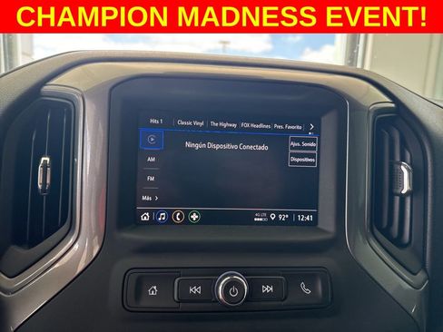 Used 2025 Chevrolet Silverado 1500 Custom image 14