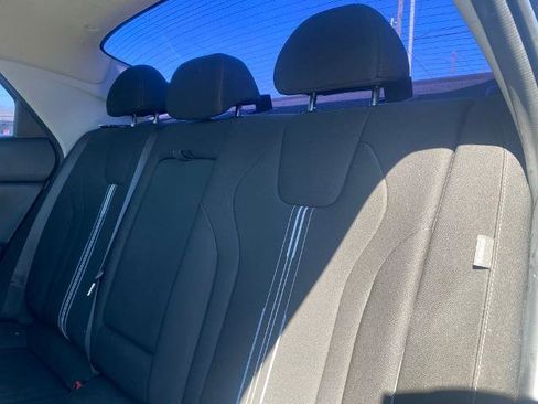 Used 2024 Hyundai Elantra SEL w/ Convenience Package image 28