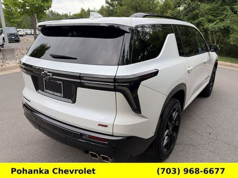 Used 2024 Chevrolet Traverse RS FWD image 6