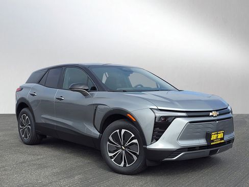 New 2025 Chevrolet Blazer EV LT w/ LPO, All-Weather Mat Package image 31