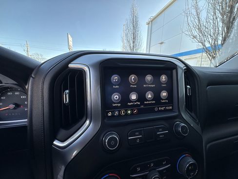 Used 2020 Chevrolet Silverado 1500 LT Trail Boss image 13