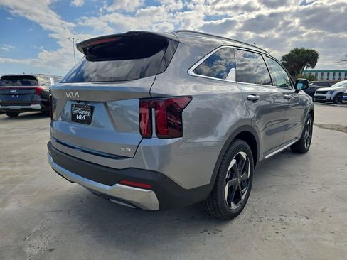 New 2026 Kia Sorento EX w/ EX Premium Package AWD/4WD image 8