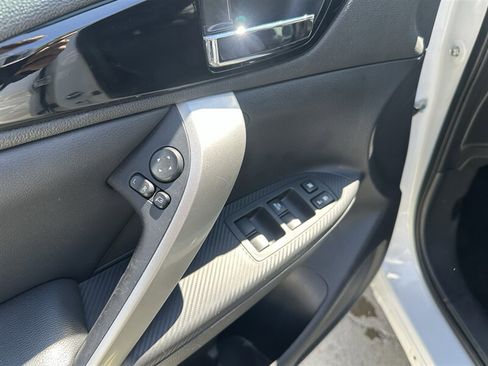 Used 2019 Mitsubishi Eclipse Cross AWD image 45