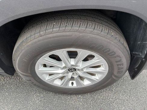 Certified 2024 Toyota Grand Highlander AWD image 8