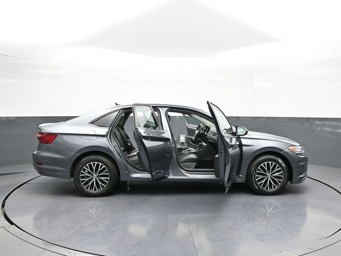 Used 2021 Volkswagen Jetta S image 42