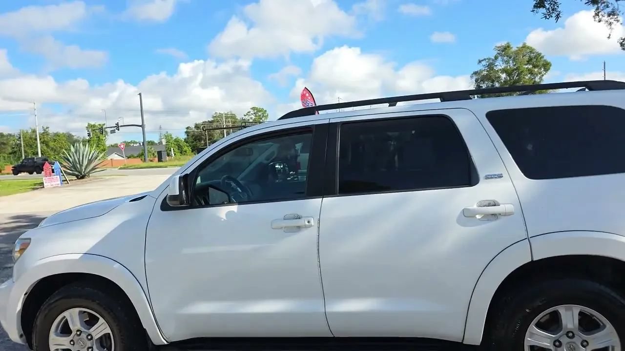 Used 2015 Toyota Sequoia SR5 w/ Premium Package RWD image 58