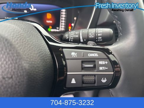 Used 2025 Honda Pilot Elite image 48