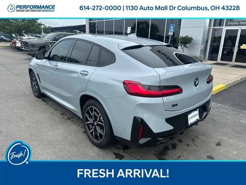 Used 2023 BMW X4 xDrive30i w/ M Sport Package AWD/4WD image 6