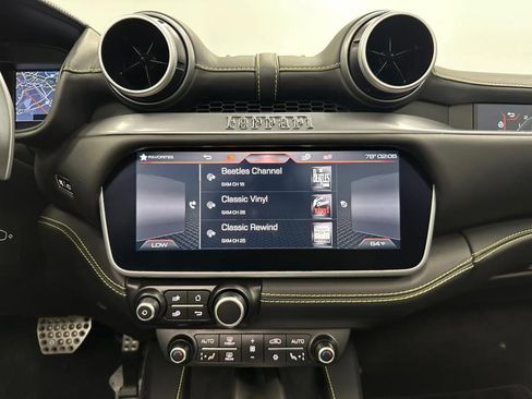 Used 2019 Ferrari Portofino RWD image 82