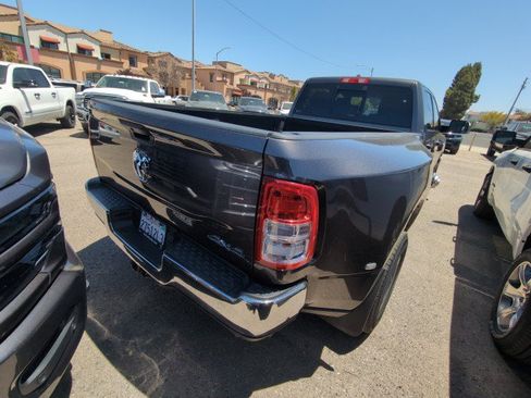 Used 2022 RAM 3500 Tradesman w/ Max Tow Package AWD/4WD image 3