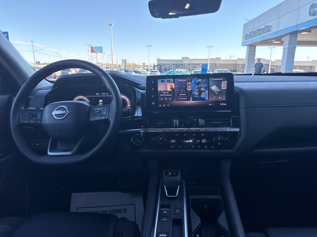 Used 2026 Nissan Pathfinder SL FWD image 21