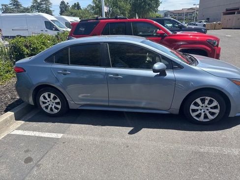 Used 2022 Toyota Corolla LE FWD image 24