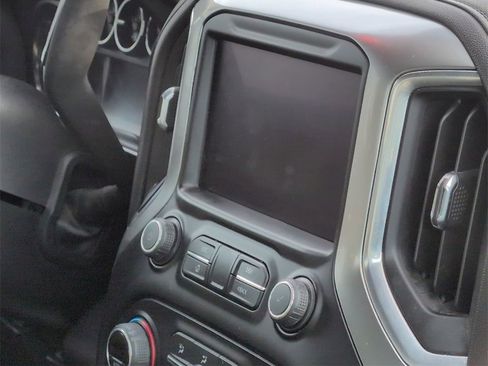 Used 2019 Chevrolet Silverado 1500 RST image 13