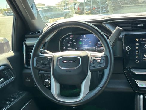 Used 2024 GMC Sierra 2500 Denali w/ Denali Reserve Package image 25