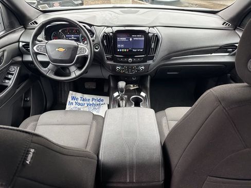 Used 2023 Chevrolet Traverse LT image 24