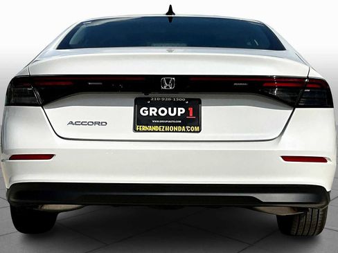 New 2025 Honda Accord SE image 4