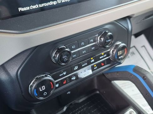 Used 2024 Ford Bronco Wildtrak AWD/4WD image 23