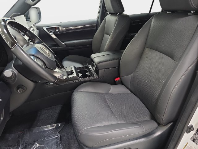 Used 2023 Lexus GX 460 Premium w/ Premium Package AWD/4WD image 13