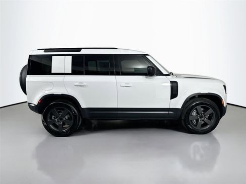 Certified 2026 Land Rover Defender 110 S AWD/4WD image 4