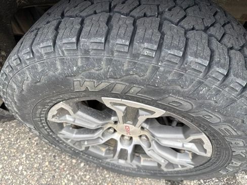Used 2021 GMC Sierra 1500 SLE AWD/4WD image 12