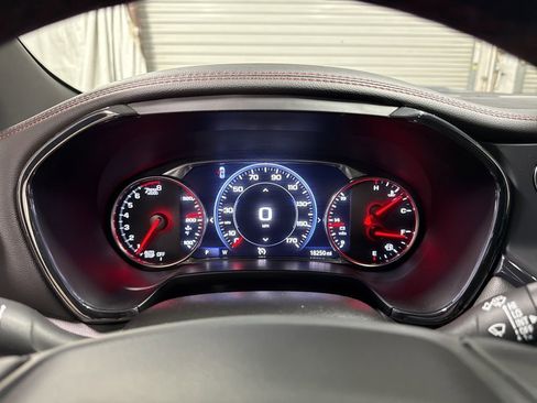 Used 2025 Chevrolet Blazer RS image 32