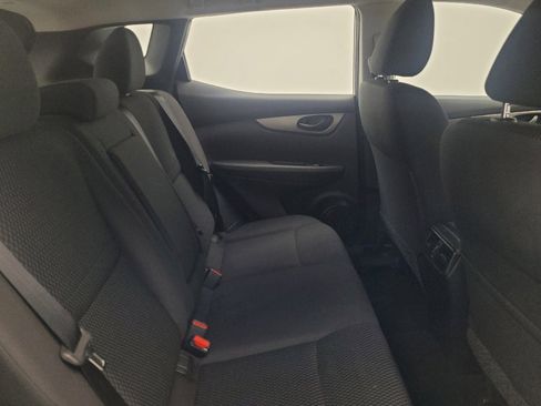 Used 2018 Nissan Rogue Sport S AWD/4WD image 19