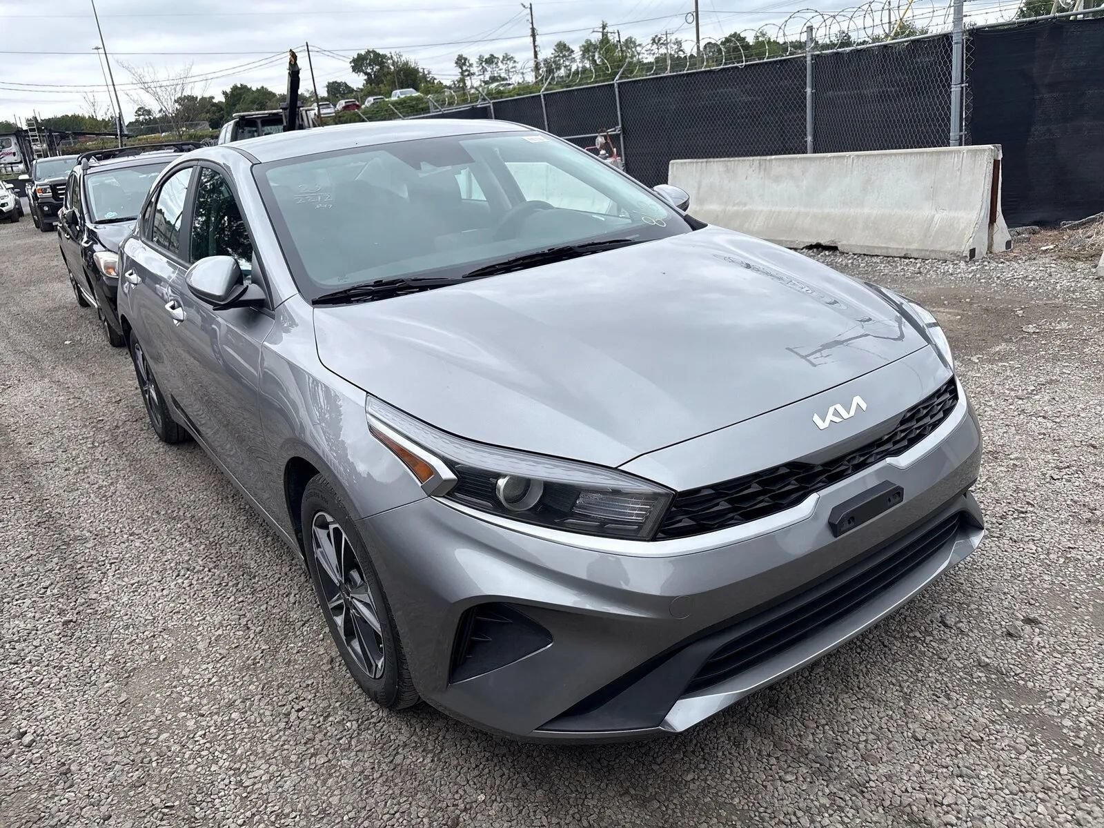 Used 2023 Kia Forte LXS FWD image 3
