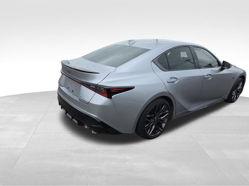 Used 2023 Lexus IS 500 RWD image 5
