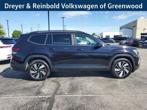 New 2026 Volkswagen Atlas SE image 2