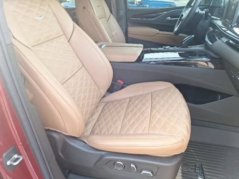Used 2024 Cadillac Escalade Premium Luxury w/ LPO, Floor Liner Package AWD/4WD image 26