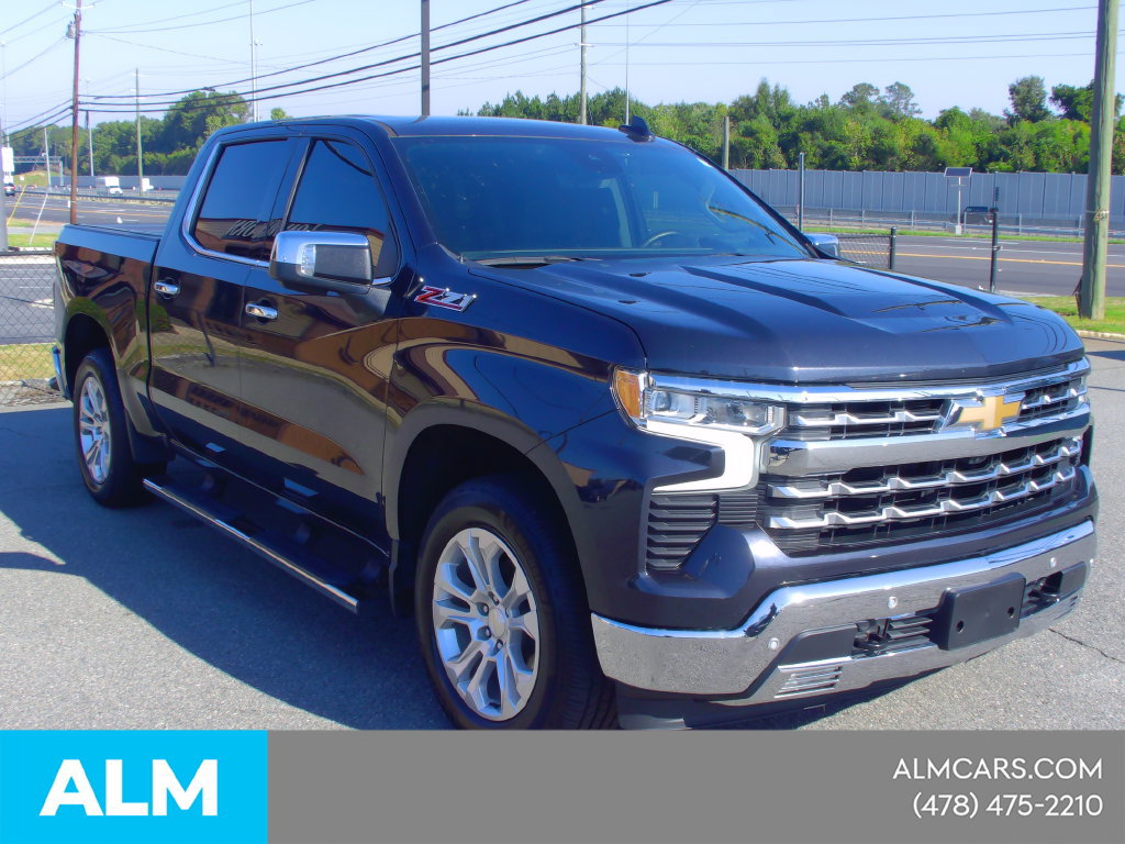 Used 2024 Chevrolet Silverado 1500 LTZ AWD/4WD image 3