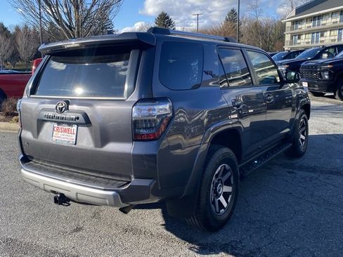 Used 2018 Toyota 4Runner TRD Off-Road Premium image 8