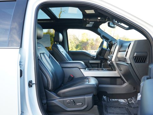 Used 2022 Ford F350 Platinum w/ FX4 Off-Road Package image 10