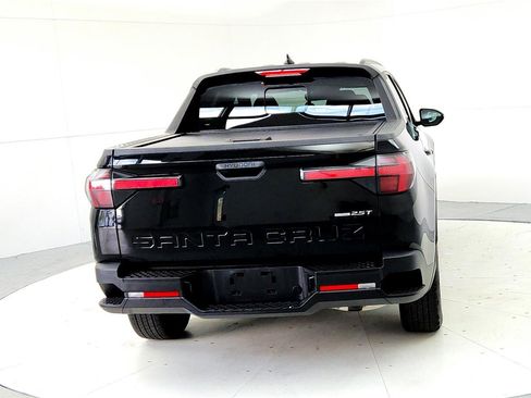 Used 2022 Hyundai Santa Cruz SEL Premium image 5