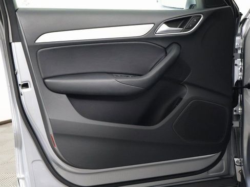 Used 2018 Audi Q3 2.0T Premium image 12