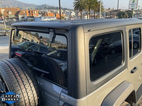 Used 2022 Jeep Wrangler Unlimited Sahara w/ Cold Weather Group image 79