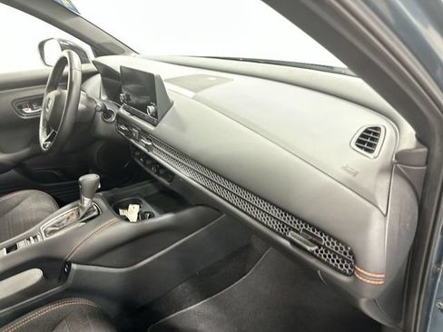 Used 2025 Honda HR-V Sport image 17