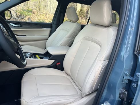 New 2026 Jeep Grand Cherokee Limited image 15