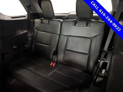 Used 2023 Ford Explorer XLT w/ Equipment Group 202A image 7