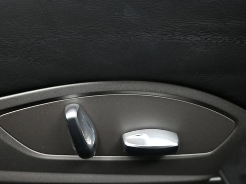 Used 2019 Porsche 911 Carrera T w/ Carrera T Interior Package image 13