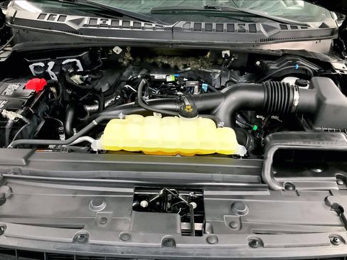 Used 2020 Ford F150 XLT w/ Equipment Group 302A Luxury AWD/4WD image 27
