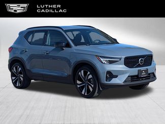 Used 2023 Volvo XC40 B5 Plus w/ Protection Package Premier AWD/4WD video 1