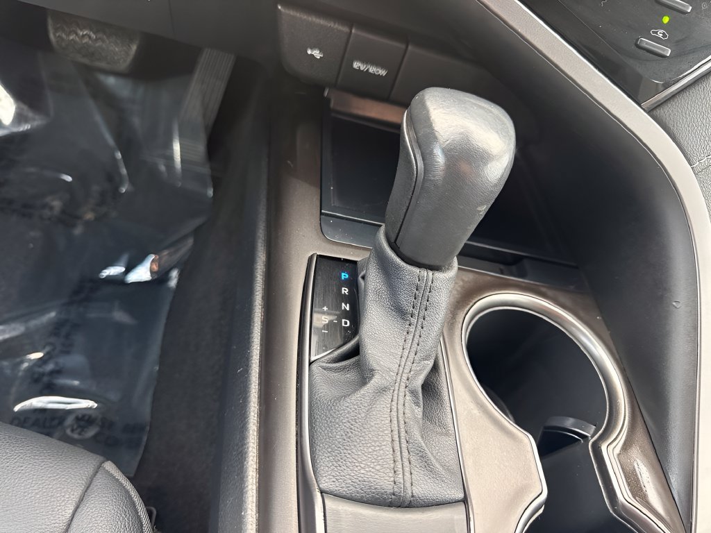 Used 2021 Toyota Camry SE FWD image 13