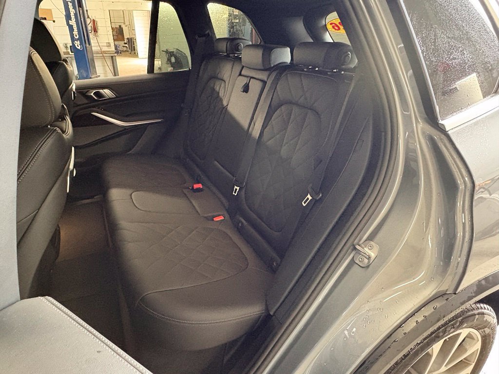 Used 2026 BMW X5 xDrive40i AWD/4WD image 14