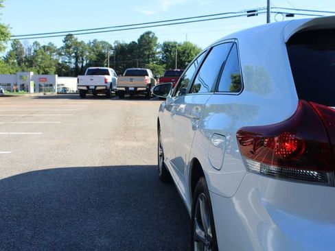 Used 2013 Toyota Venza XLE image 12