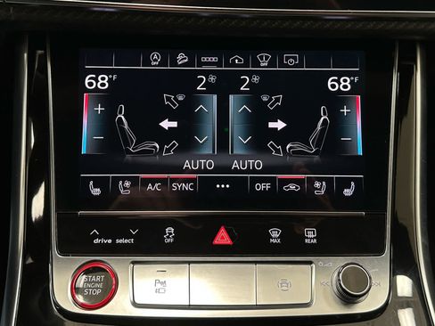 Used 2022 Audi RS Q8 AWD/4WD image 31