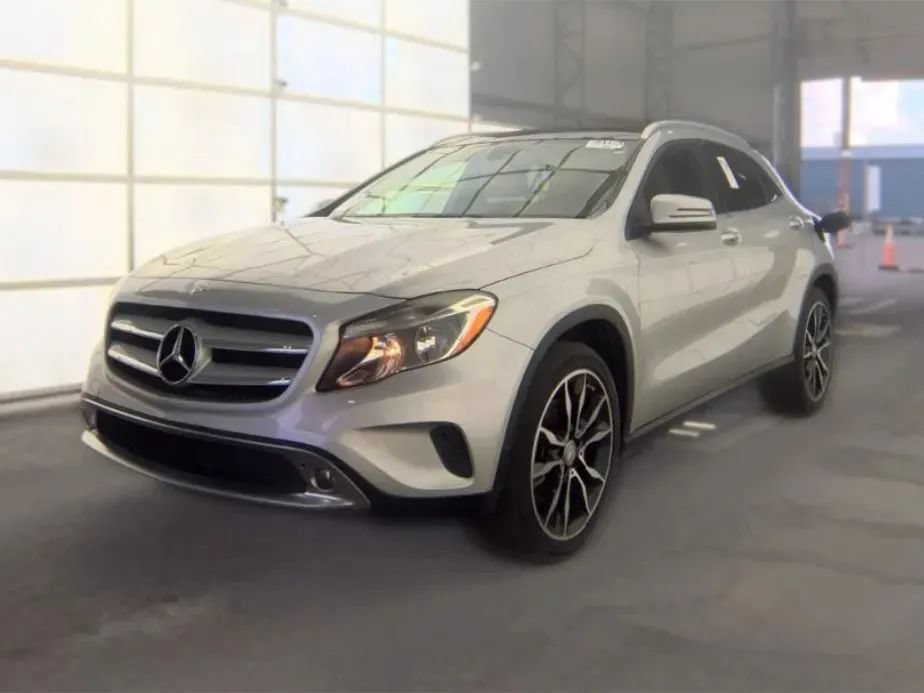 Used 2016 Mercedes-Benz GLA 250 image 1