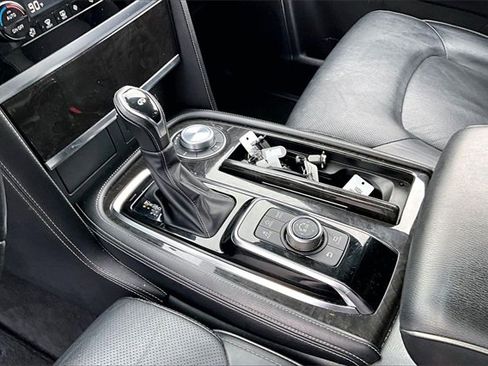 Used 2024 INFINITI QX80 Luxe image 19