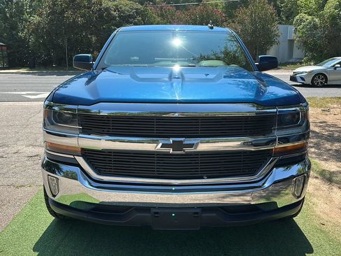 Used 2017 Chevrolet Silverado 1500 LT w/ All Star Edition AWD/4WD image 2