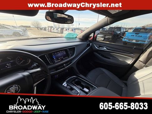Used 2023 Buick Enclave Essence w/ Experience Buick Package image 19